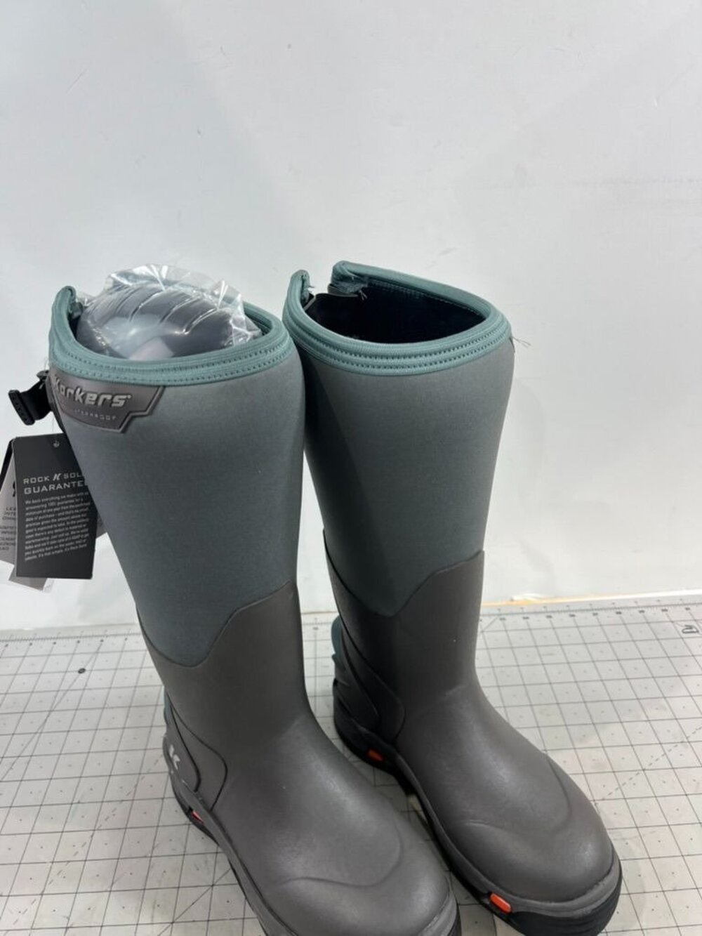 Korkers Women's Neo Arctic 8mm Neoprene Insulated Waterproof Boots Sz. 8 New - Picture 2 of 9